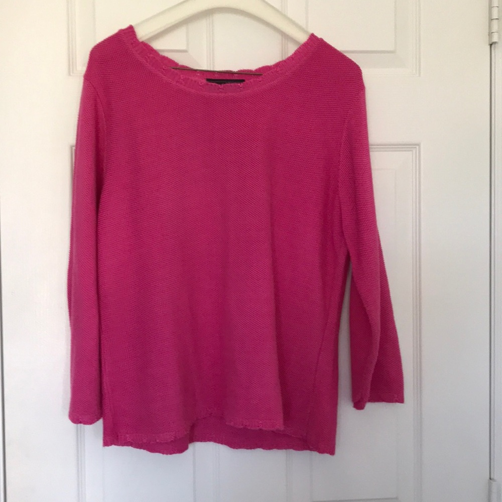 Pink knit top. Size large